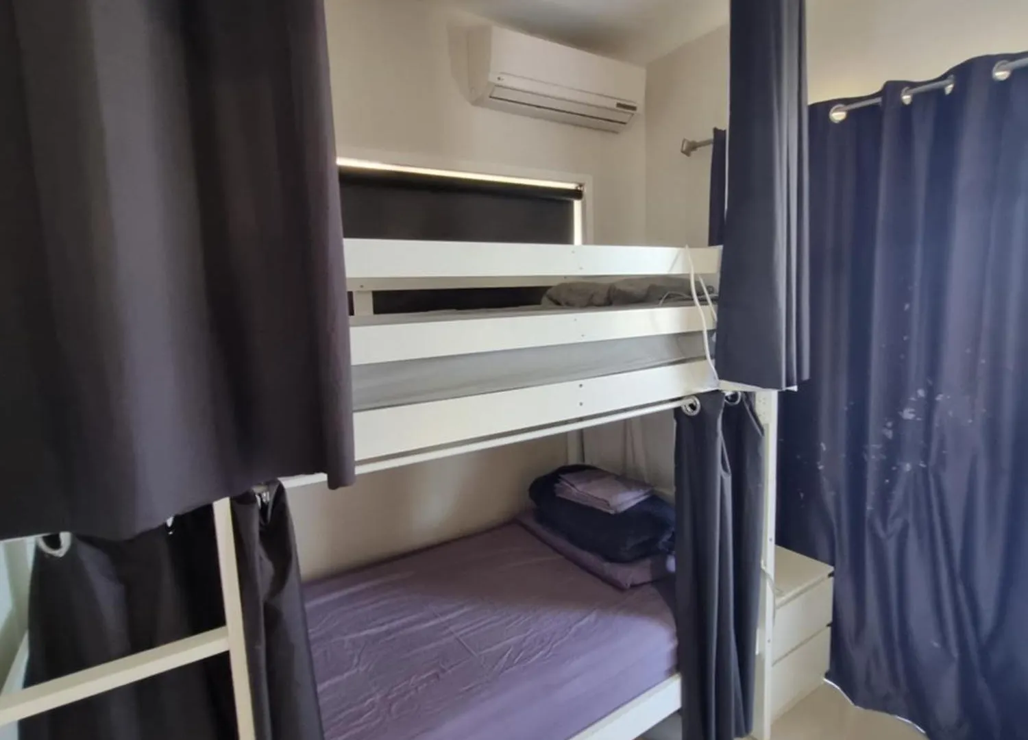 Homestyle Hostel - 18-36Yrs 칼론드라 0*,